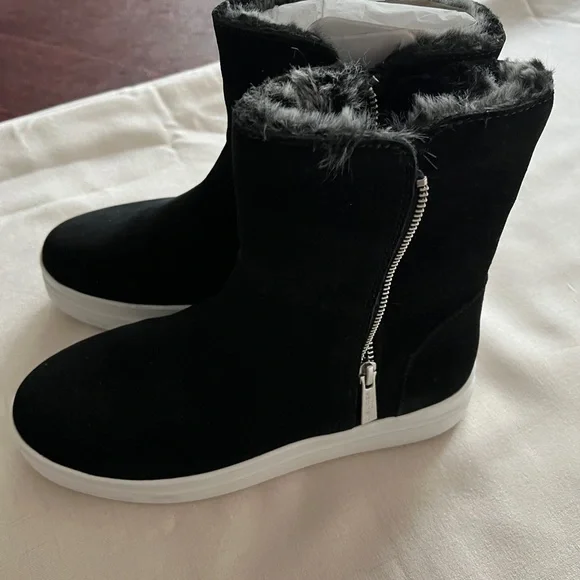 J Slides Shoes Boots Poshmark